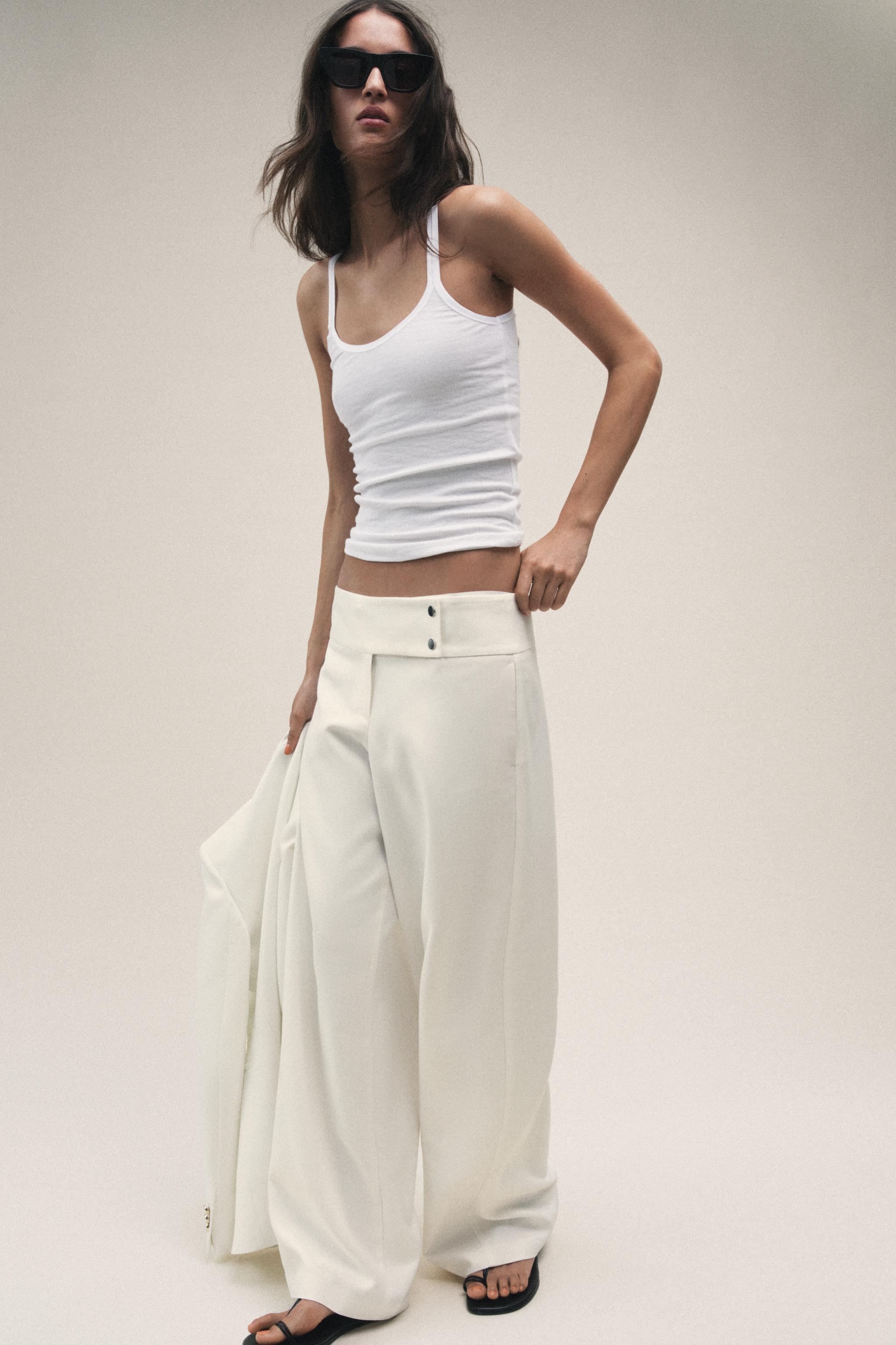 LOW-RISE STRAIGHT LEG PANTS
